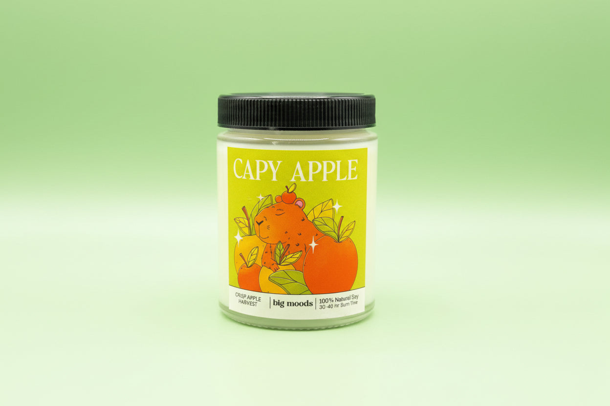 “Capy Apple” Candle