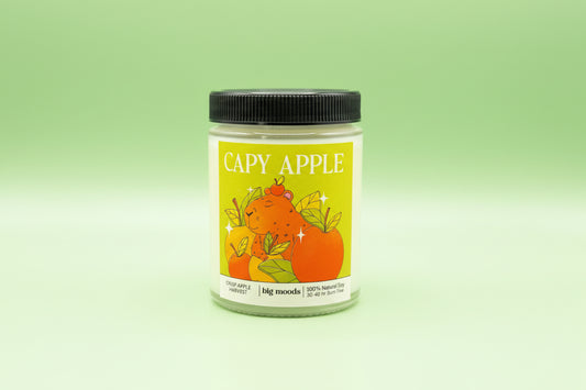 “Capy Apple” Candle