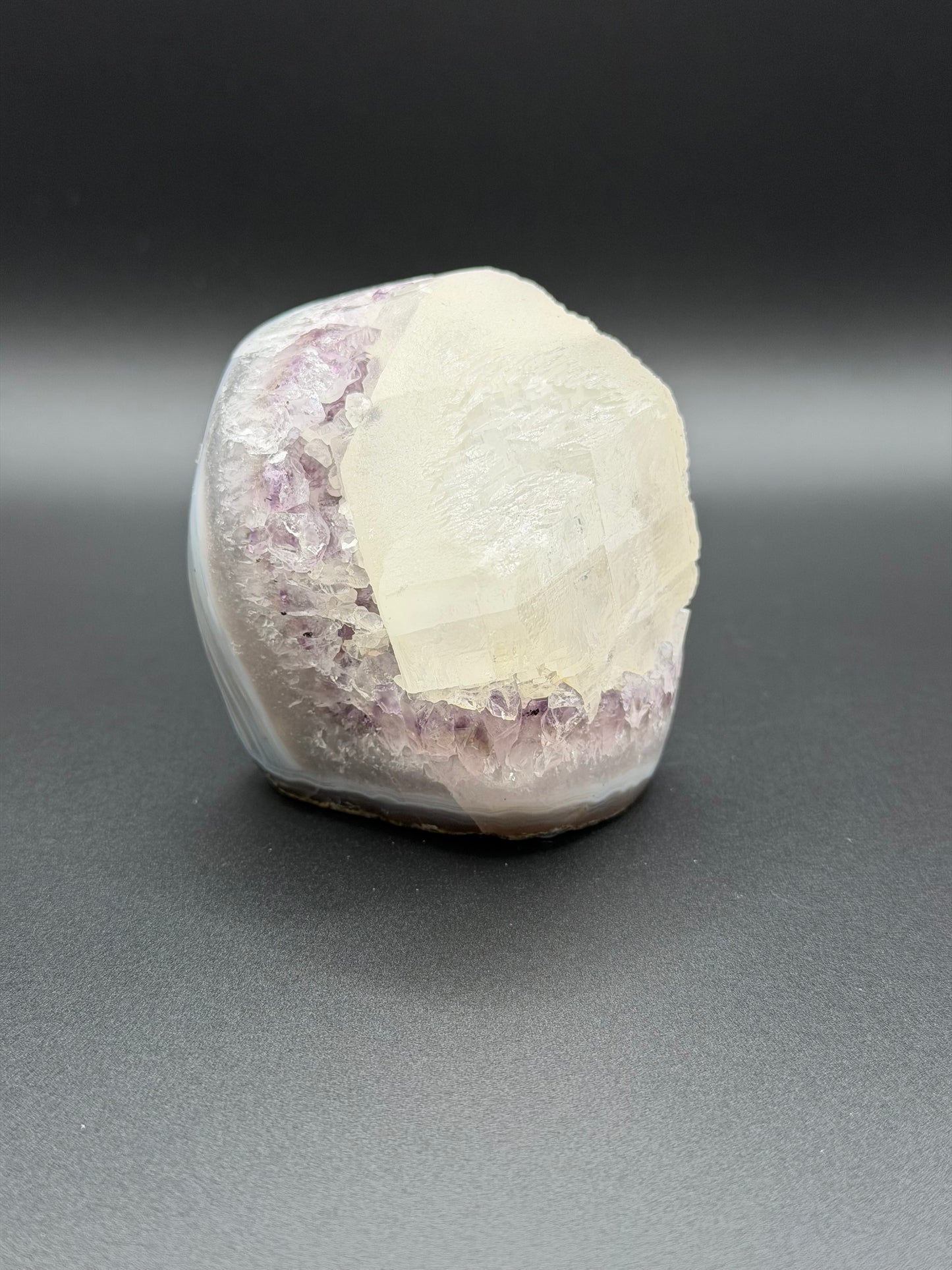 Amethyst & Calcite Cutbase