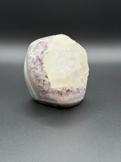 Amethyst & Calcite Cutbase