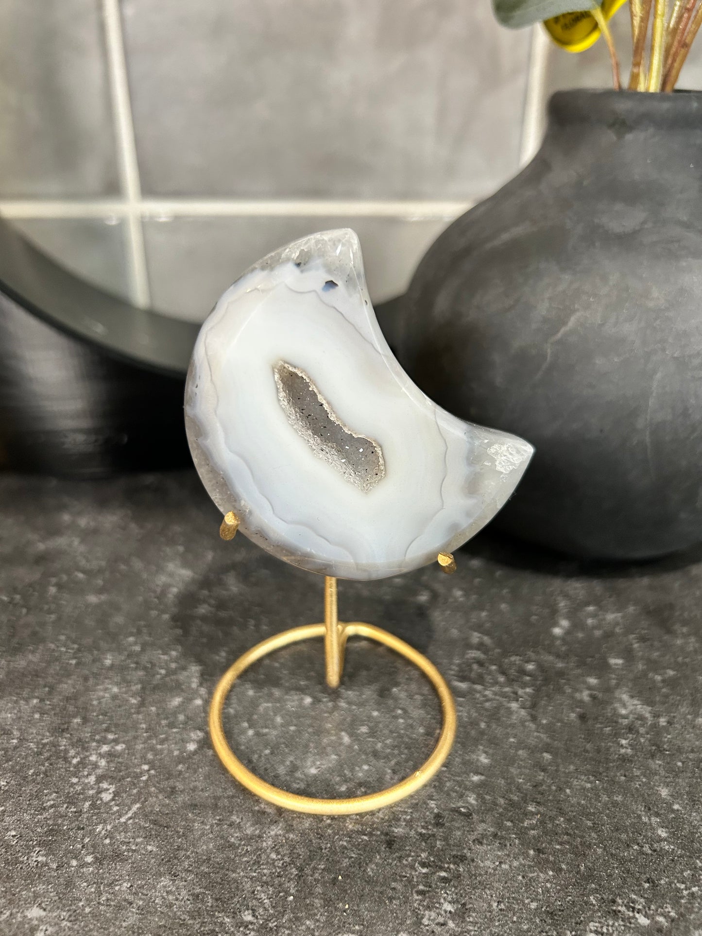 Druzy Agate Moon 30b