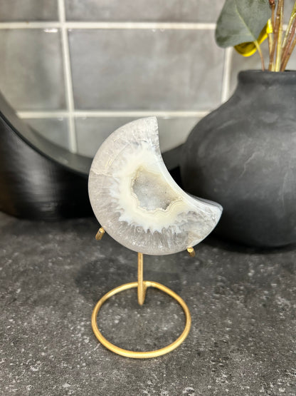 Druzy Agate Moon 32