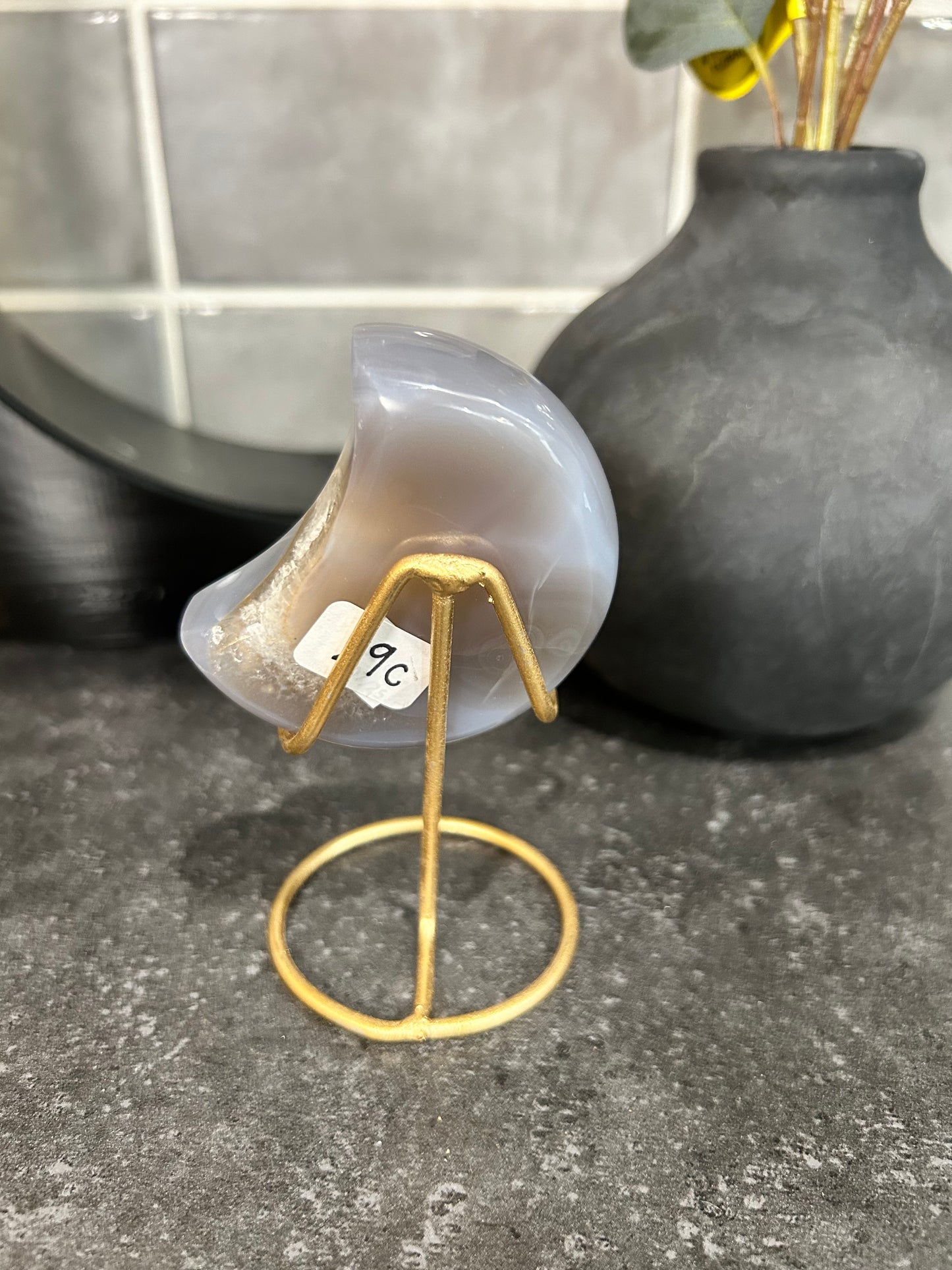 Druzy Agate Moon 29c