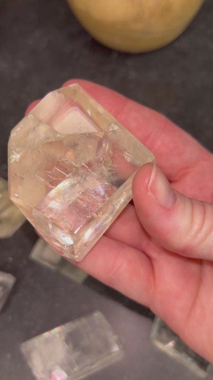 Optical Calcite Freeform